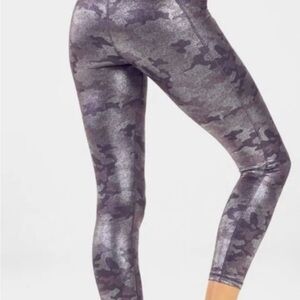 Fabletics Powerhold Camo Shimmer Leggings XXS